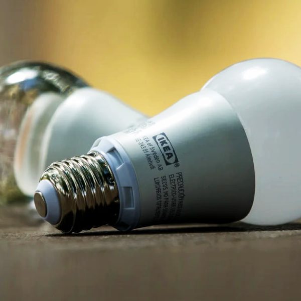 بررسی فاکتورهای مهم برای خرید لامپ LED